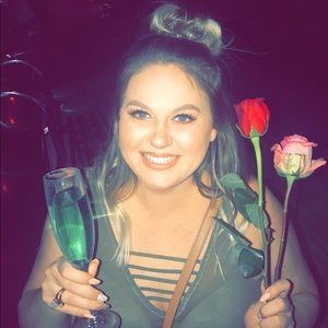 Meet your Posher, Dana